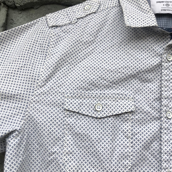 Button up - Picture 2 of 3